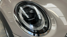 MINI Hatchback 1.5 Cooper Classic 5dr Auto Petrol Hatchback